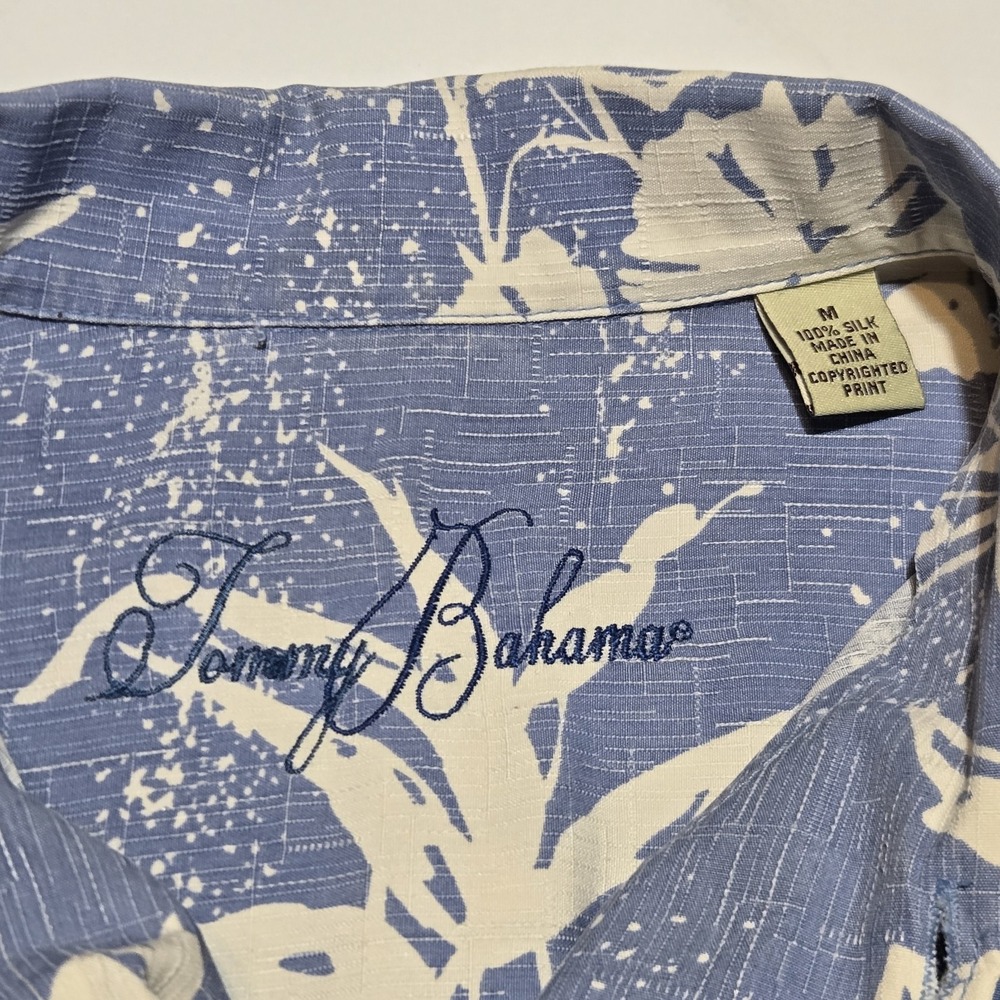 Tommy Bahama 100% Silk Hawaiian Camp Shirt Mens M Blue Floral Aloha Tropical - Picture 3 of 11